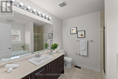 1550 Carr Landing Crescent, Milton, ON - Indoor Photo Showing Bathroom