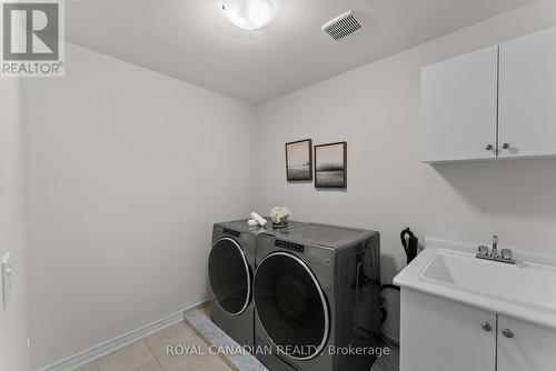 1550 Carr Landing Crescent, Milton, ON - Indoor Photo Showing Laundry Room