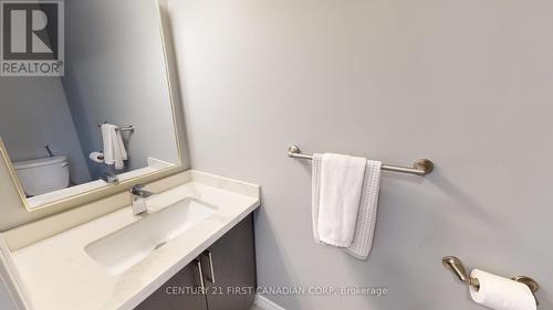 128 - 3400 Castle Rock Place, London, ON - Indoor Photo Showing Bathroom