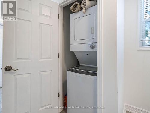 195 Tragina Avenue N, Hamilton (Homeside), ON - Indoor Photo Showing Laundry Room