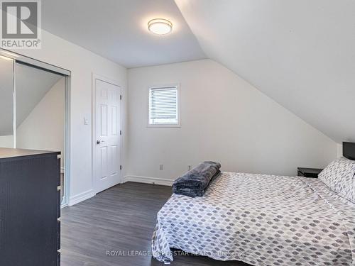 195 Tragina Avenue N, Hamilton (Homeside), ON - Indoor Photo Showing Bedroom