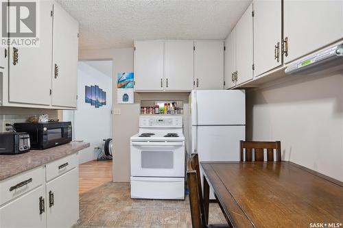 701 7Th Street E, Prince Albert, SK - Indoor Photo Showing Kitchen
