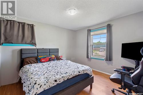 701 7Th Street E, Prince Albert, SK - Indoor Photo Showing Bedroom