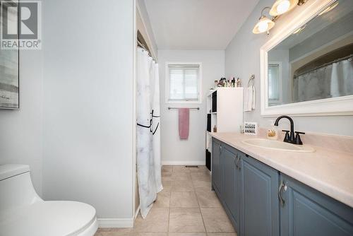 42 Woodland Crescent, Petawawa, ON - Indoor Photo Showing Bathroom