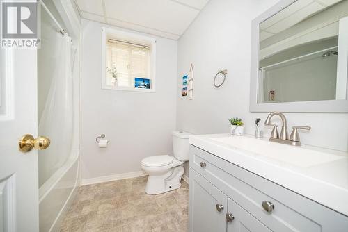 42 Woodland Crescent, Petawawa, ON - Indoor Photo Showing Bathroom