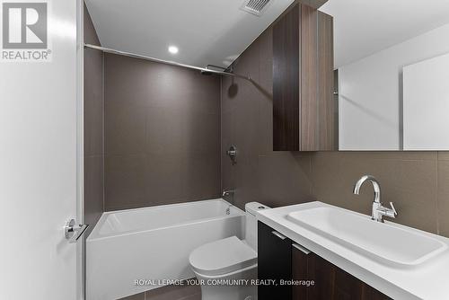 3812 - 35 Mercer Street, Toronto, ON - Indoor Photo Showing Bathroom