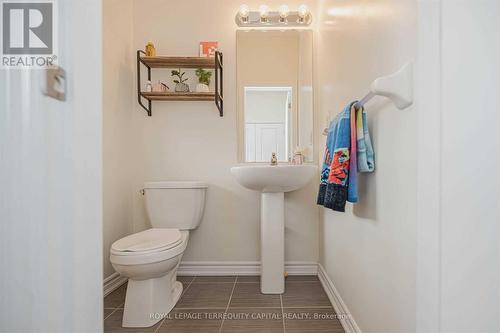Upper - 141 Isabella Drive, Orillia, ON - Indoor Photo Showing Bathroom
