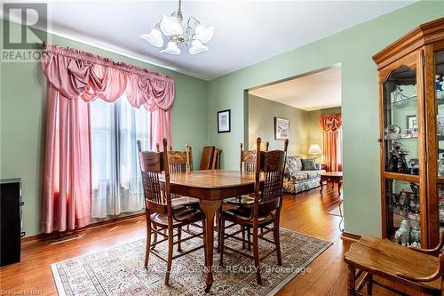 123 1/2 Keefer Road, Thorold, ON - Indoor Photo Showing Dining Room