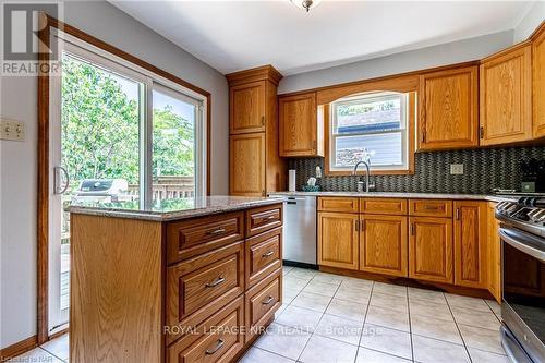 123 1/2 Keefer Road, Thorold, ON - Indoor Photo Showing Kitchen