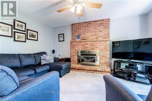 123 1/2 Keefer Road, Thorold, ON - Indoor Photo Showing Living Room With Fireplace