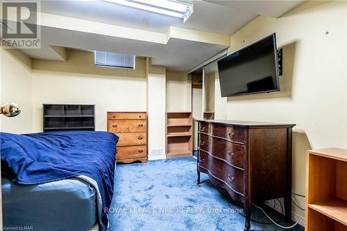 123 1/2 Keefer Road, Thorold, ON - Indoor Photo Showing Bedroom