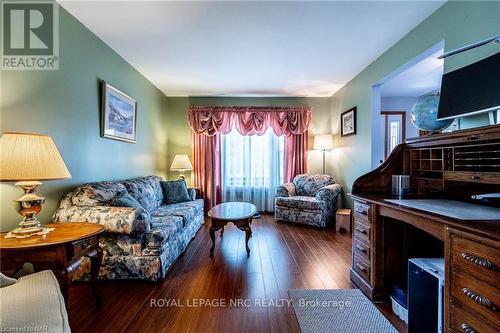 123 1/2 Keefer Road, Thorold, ON - Indoor