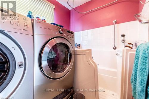123 1/2 Keefer Road, Thorold, ON - Indoor Photo Showing Laundry Room