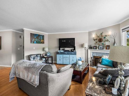 43-1750 Pacific Way, Kamloops, BC - Indoor Photo Showing Living Room With Fireplace