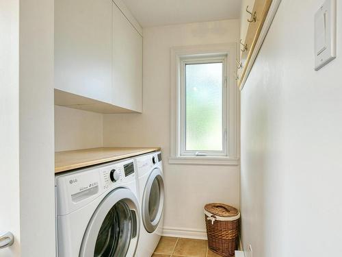Salle de lavage - 2391 Rue St-André, Val-David, QC - Indoor Photo Showing Laundry Room