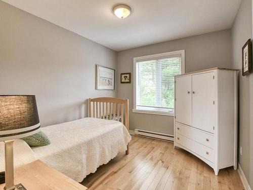 Bedroom - 2391 Rue St-André, Val-David, QC - Indoor Photo Showing Bedroom