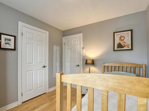 Chambre Ã Â coucher - 2391 Rue St-André, Val-David, QC - Indoor Photo Showing Bedroom