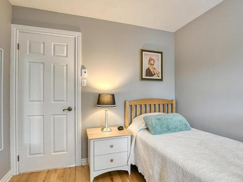 Chambre Ã Â coucher - 2391 Rue St-André, Val-David, QC - Indoor Photo Showing Bedroom