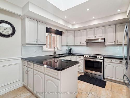 38 Larchmere Ave, Toronto, ON - Indoor Photo Showing Kitchen With Upgraded Kitchen