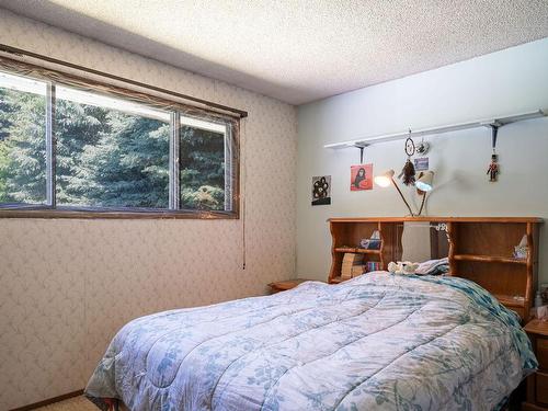 1338 Nichol Road, Revelstoke, BC - Indoor Photo Showing Bedroom