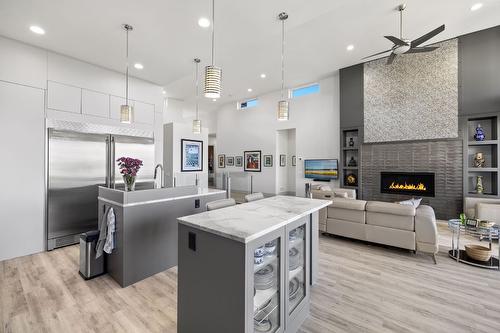 1290 Ponds Avenue, Kelowna, BC - Indoor Photo Showing Kitchen With Fireplace With Upgraded Kitchen