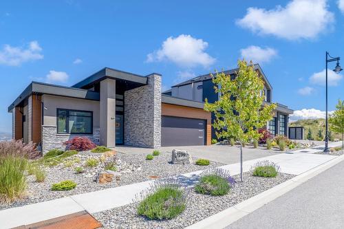 1290 Ponds Avenue, Kelowna, BC - Outdoor With Facade