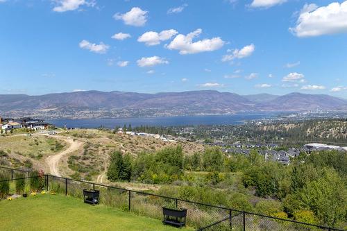 1290 Ponds Avenue, Kelowna, BC - Outdoor With View