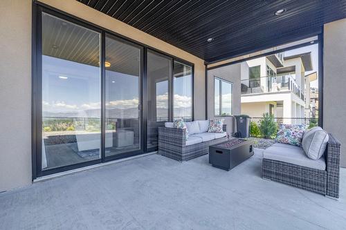 1290 Ponds Avenue, Kelowna, BC - Outdoor With Deck Patio Veranda With Exterior