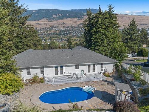 11058 Eva Road, Lake Country, BC - Outdoor With In Ground Pool