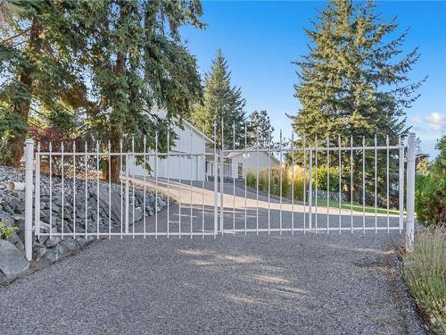 11058 Eva Road, Lake Country, BC - Outdoor