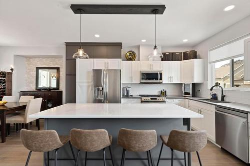 2069 Elkridge Drive, West Kelowna, BC - Indoor Photo Showing Kitchen With Stainless Steel Kitchen With Upgraded Kitchen