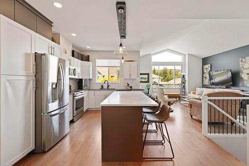 2069 Elkridge Drive, West Kelowna, BC - Indoor Photo Showing Kitchen With Stainless Steel Kitchen