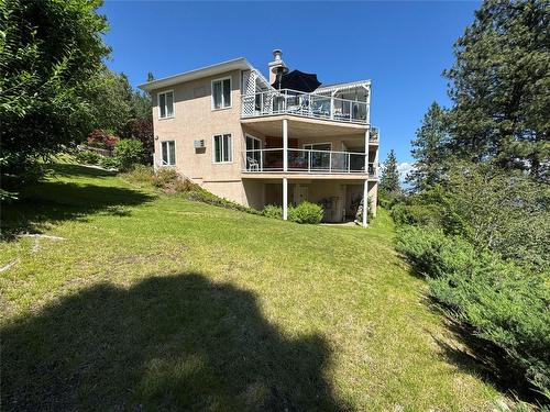 116-4630 Ponderosa Drive, Peachland, BC - Outdoor