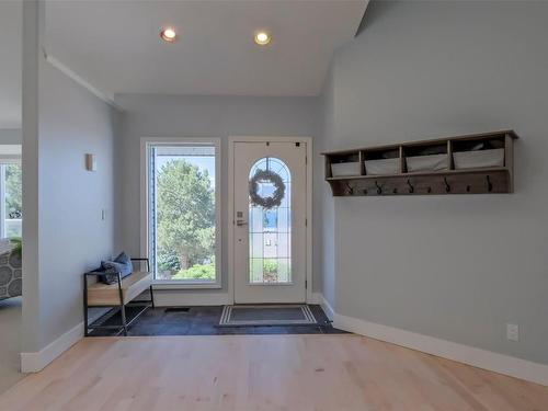 359 Stellar Drive, Kelowna, BC - Indoor Photo Showing Other Room