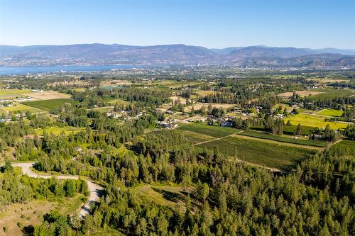 4415 Hayes Road, Kelowna, BC 