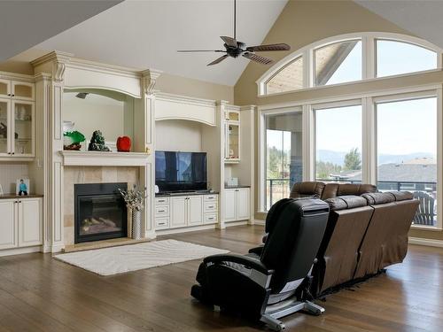 5639 Jasper Way, Kelowna, BC - Indoor Photo Showing Living Room With Fireplace