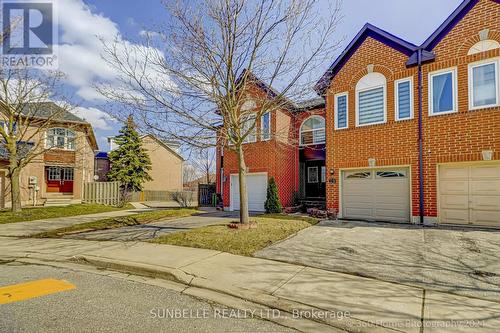 22 - 29 Goldenlight Circle, Brampton, ON - Outdoor With Facade