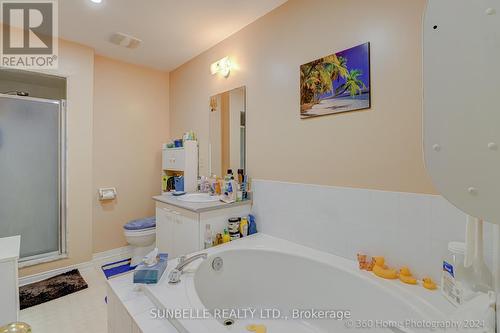 22 - 29 Goldenlight Circle, Brampton, ON - Indoor Photo Showing Bathroom