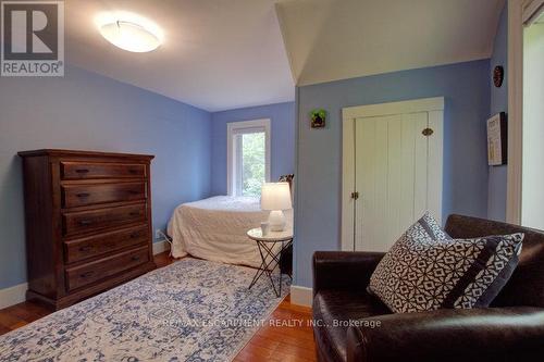 6611 Frederick Street, Burlington, ON - Indoor Photo Showing Bedroom