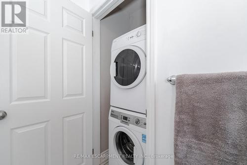 327 East 16Th Street, Hamilton, ON - Indoor Photo Showing Laundry Room