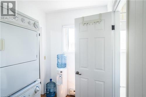 251 Shoreline Avenue, Oliphant, ON - Indoor Photo Showing Laundry Room