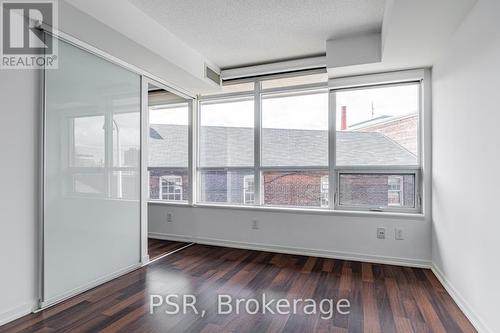 201 - 38 Joe Shuster Way, Toronto, ON - Indoor Photo Showing Kitchen