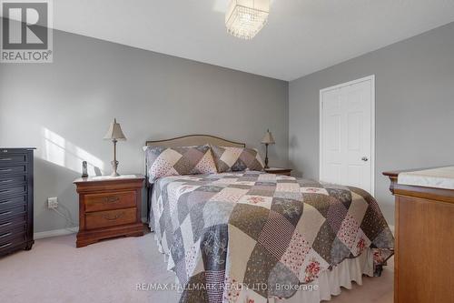 1963 Romina Court, Innisfil, ON - Indoor Photo Showing Bedroom