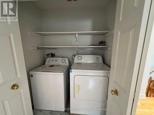 5421 Coldspring Way, Mississauga, ON - Indoor Photo Showing Laundry Room