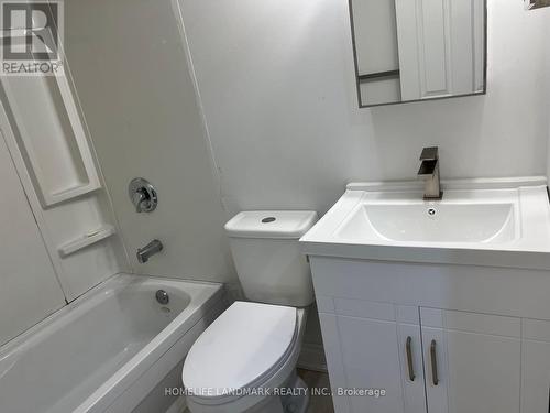 5421 Coldspring Way, Mississauga, ON - Indoor Photo Showing Bathroom