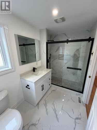 5421 Coldspring Way, Mississauga, ON - Indoor Photo Showing Bathroom