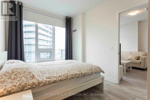 1106 - 4675 Metcalfe Avenue, Mississauga, ON - Indoor Photo Showing Bedroom