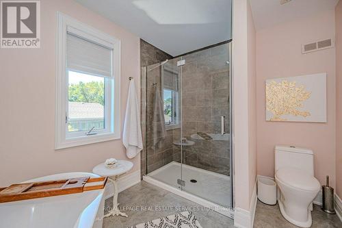 149 Miller Drive, Hamilton, ON - Indoor Photo Showing Bathroom