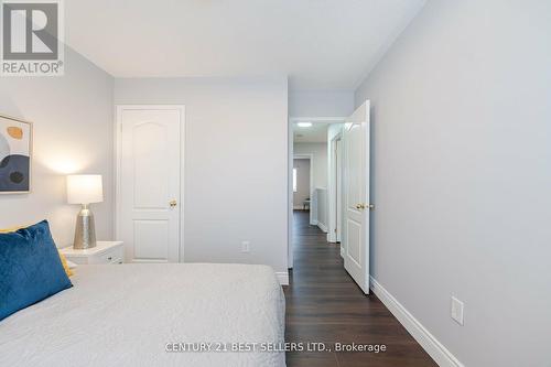 3358 Mikalda Road, Burlington, ON - Indoor Photo Showing Bedroom