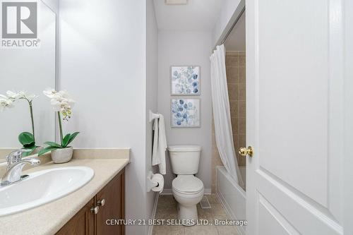 3358 Mikalda Road, Burlington, ON - Indoor Photo Showing Bathroom